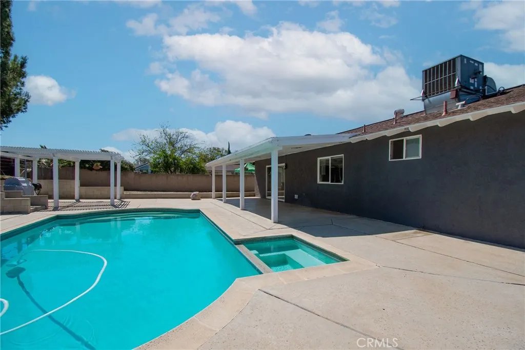 3711 Alhambra St, Norco, California 92860 home-pic-48